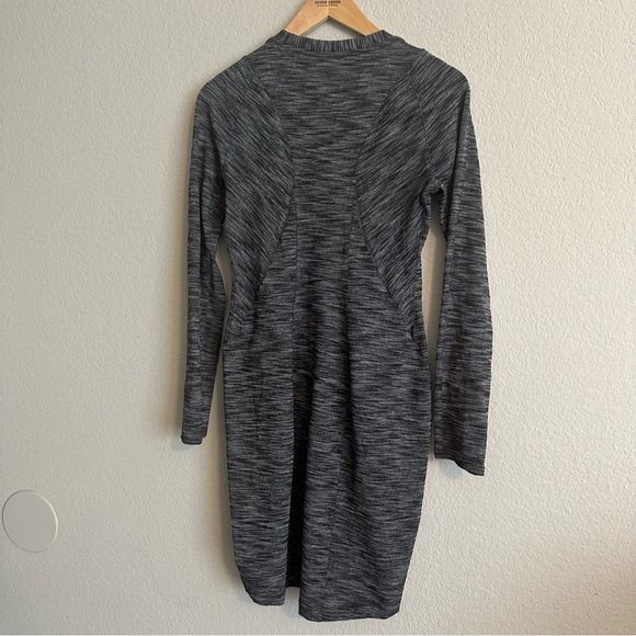 Lululemon &go Where-To Dress *Long Sleeve Size 6 - Picture 6 of 13